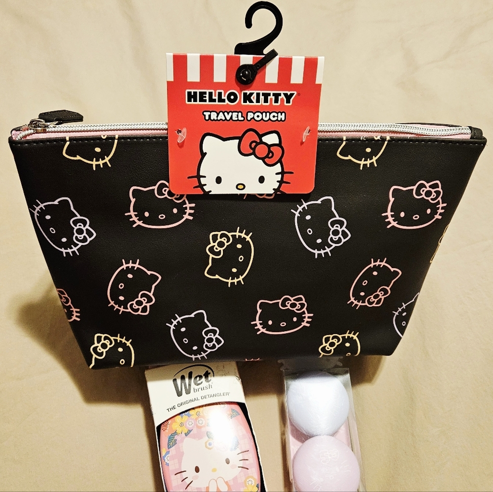 Hello Kitty Essentials Bundle - Picture 7 of 16